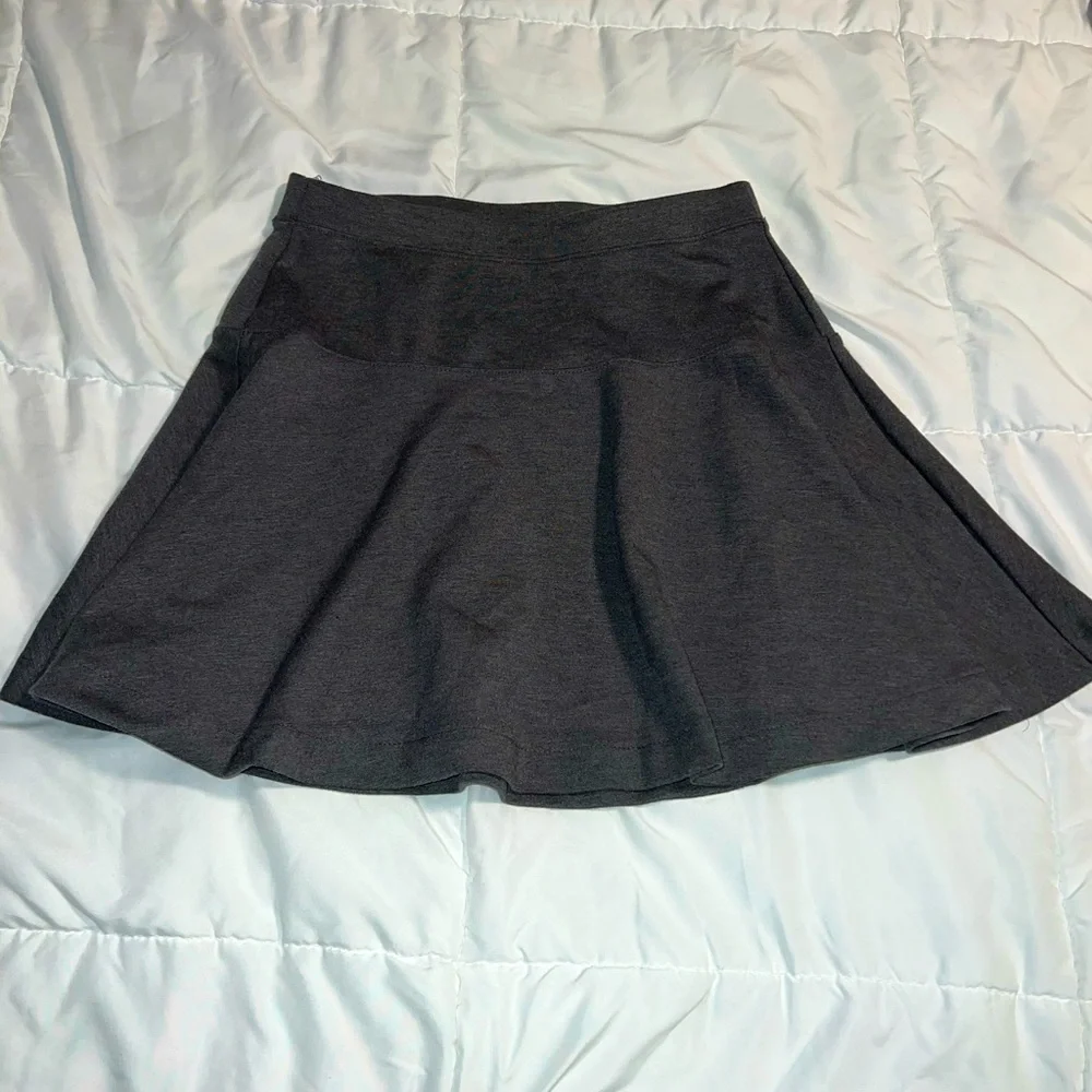 Old Navy Flared Skater Skirt | Size Small | Charcoal Gray | Like New